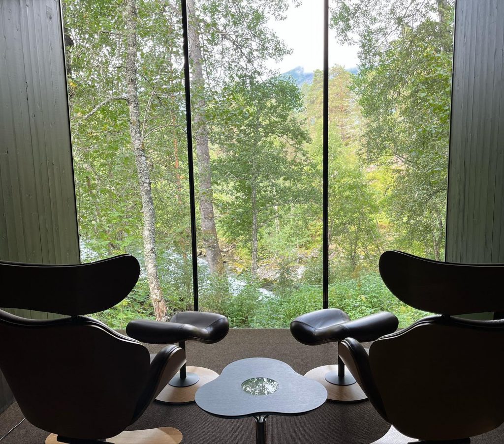 Juvet Hotel in Succession 