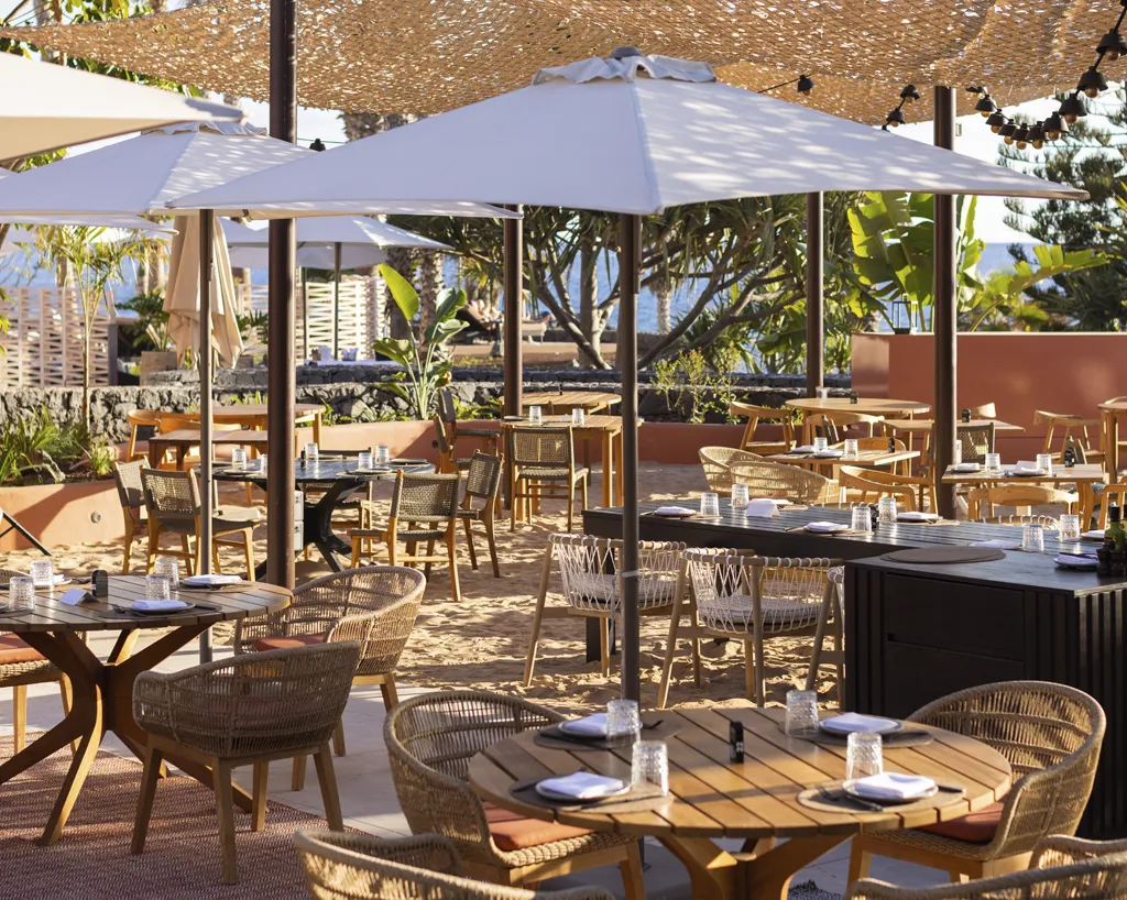 SEEN Restaurant & Bar by Olivier